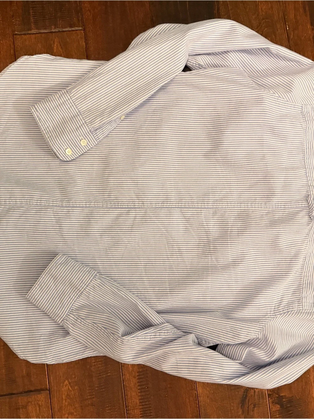 J. Crew classico crew